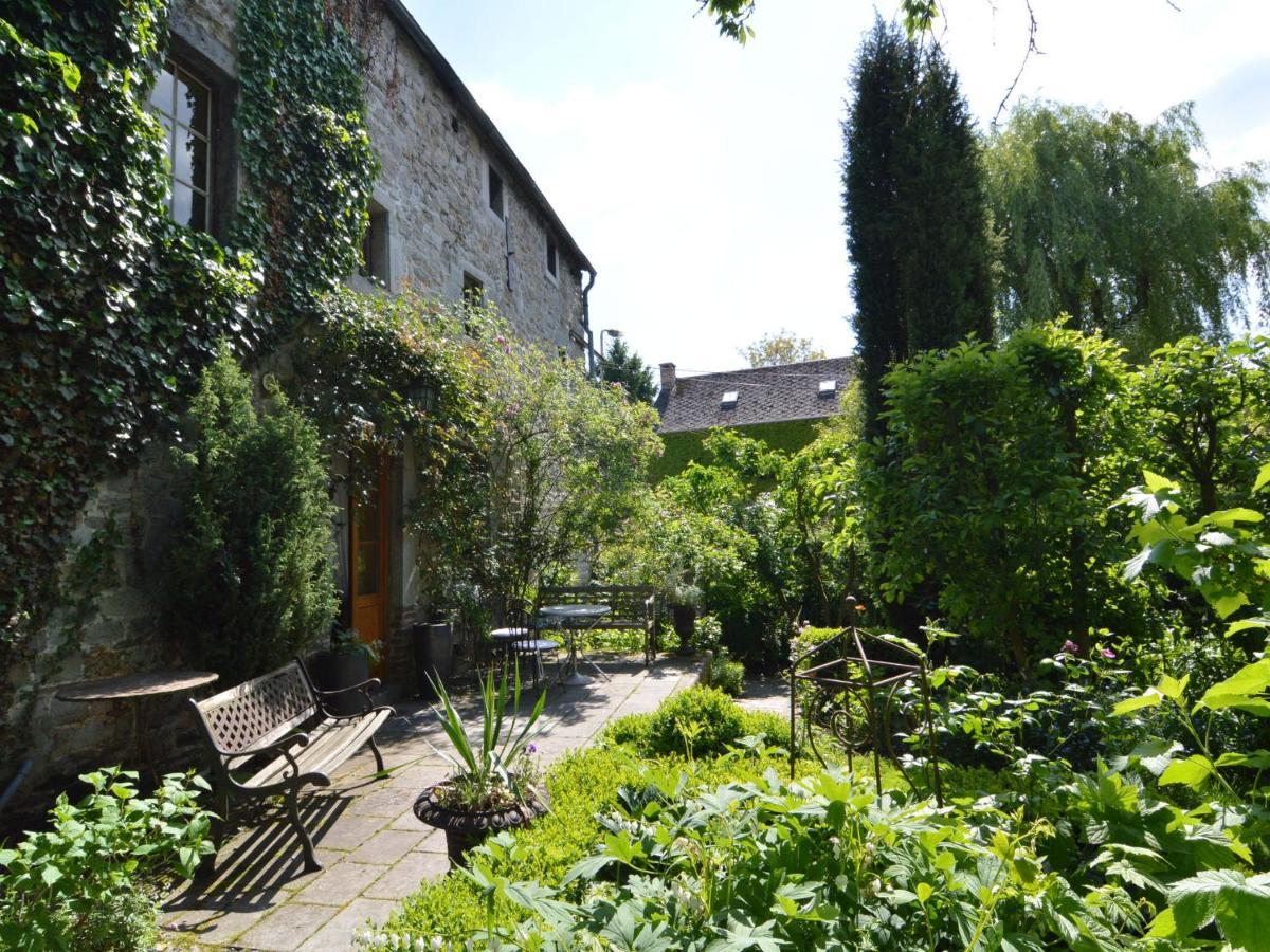 Enchanting Cottage With Terrace Garden Hamoir Buitenkant foto