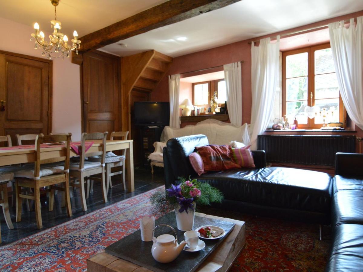Enchanting Cottage With Terrace Garden Hamoir Buitenkant foto